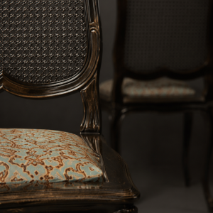 Daraniya Chair